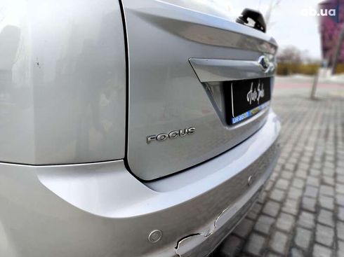 Ford Focus 2010 - фото 16