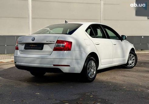 Skoda Octavia 2019 - фото 13