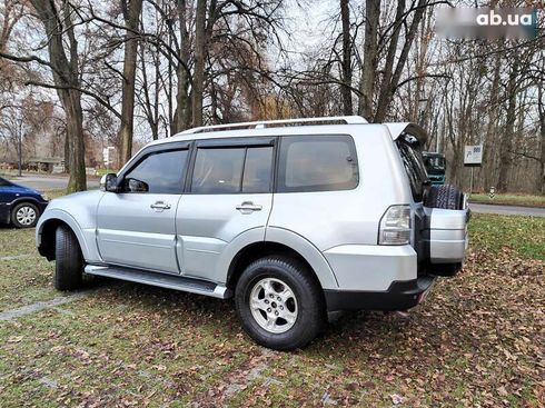 Mitsubishi Pajero Wagon 2008 - фото 13