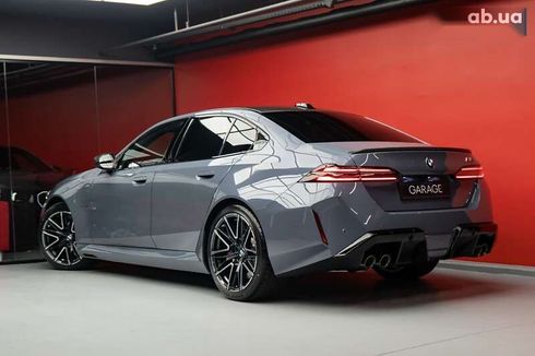 BMW M5 2025 - фото 15