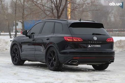 Volkswagen Touareg 2018 - фото 5