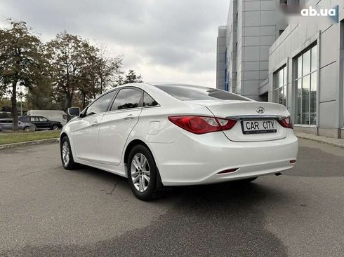 Hyundai Sonata 2010 - фото 5