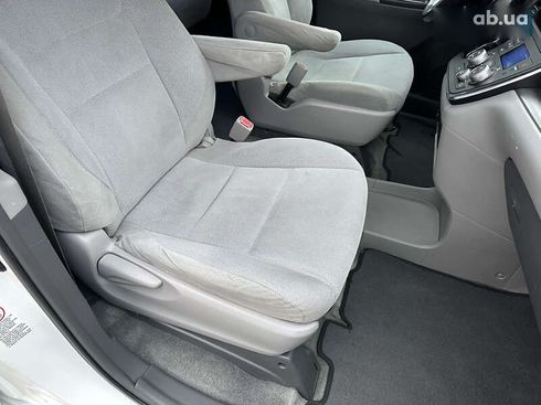 Toyota Sienna 2016 - фото 20