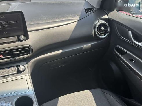 Hyundai Kona Electric 2021 - фото 29