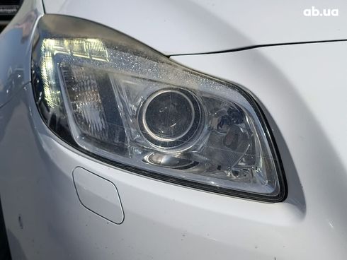 Opel Insignia 2010 бежевый - фото 4