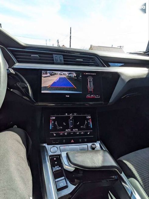 Audi E-Tron 2020 - фото 17