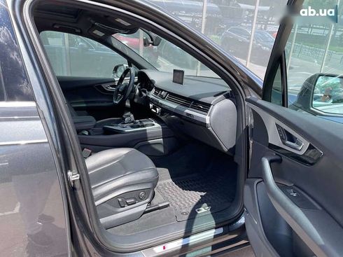 Audi Q7 2018 - фото 21