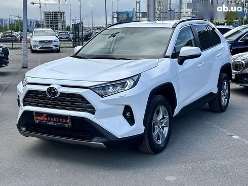 Toyota RAV4 2022 - фото 14