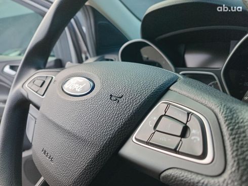 Ford Escape 2019 серый - фото 24