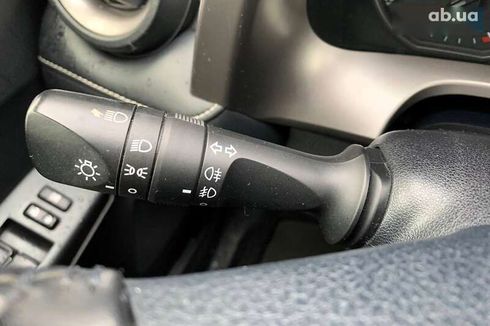 Toyota RAV4 2016 - фото 17