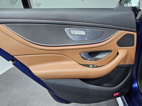 Mercedes-Benz AMG GT 4 2020 - фото 15