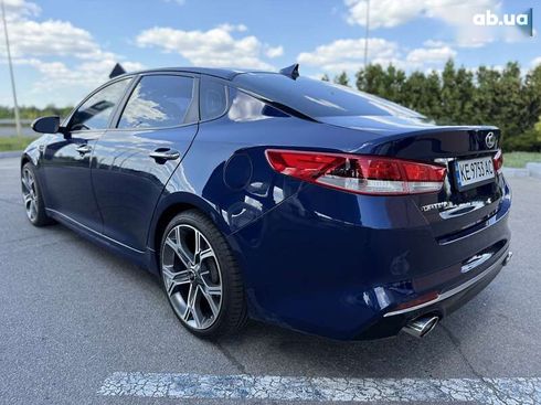 Kia Optima 2018 - фото 10