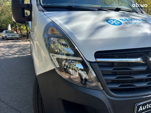 Opel Movano 2021 белый - фото 18