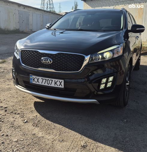 Kia Sorento 2016 черный - фото 3