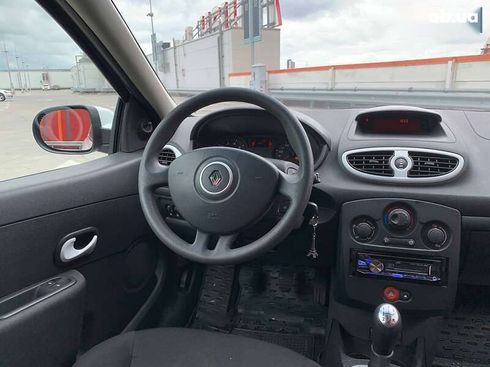 Renault Clio 2012 - фото 14