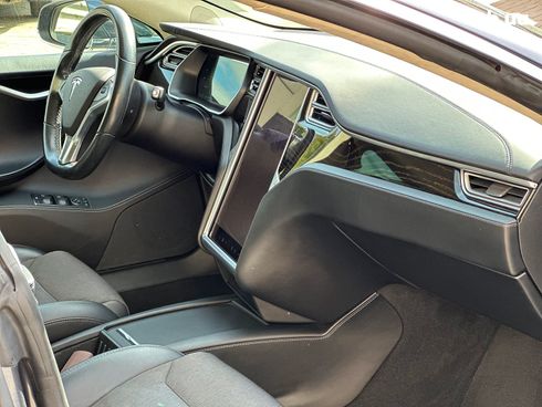 Tesla Model S 2017 серый - фото 16