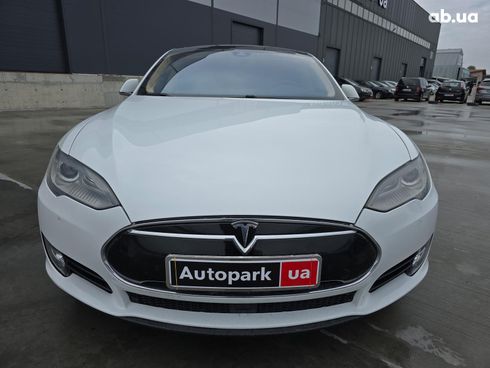 Tesla Model S 2015 белый - фото 2