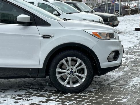 Ford Escape 2017 белый - фото 13