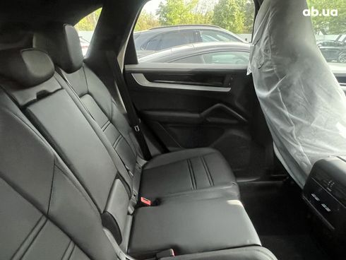 Porsche Cayenne Coupe 2024 - фото 37