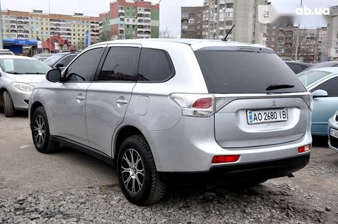 Mitsubishi Outlander 2014 - фото 18