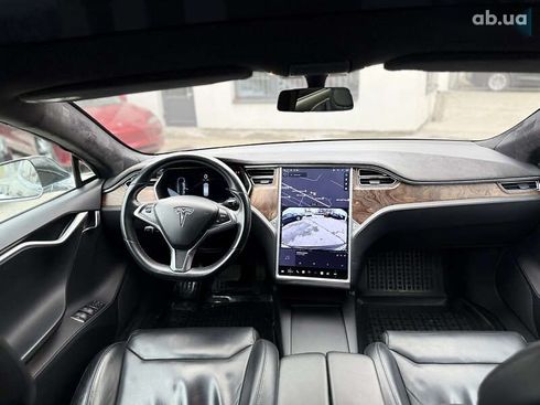 Tesla Model S 2017 - фото 29