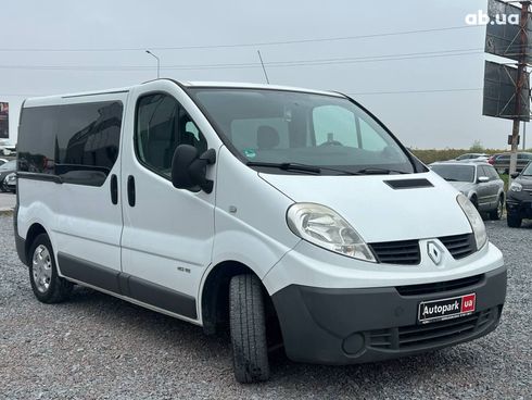 Renault Trafic 2009 белый - фото 10