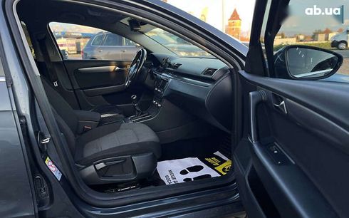 Volkswagen Passat 2012 - фото 20