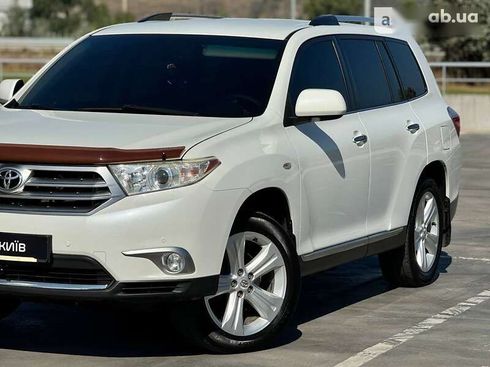 Toyota Highlander 2011 - фото 9