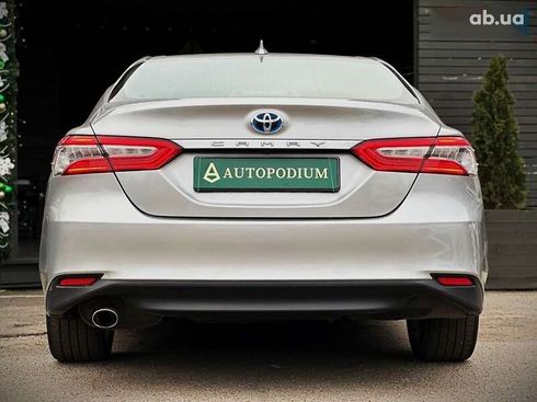 Toyota Camry 2018 - фото 14