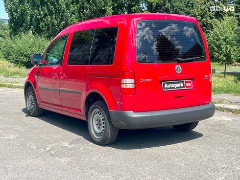 Volkswagen Caddy 2012 красный - фото 7