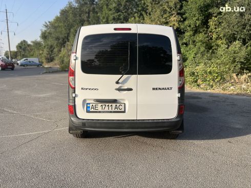 Renault Kangoo 2014 белый - фото 20