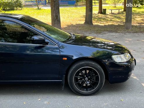 Honda Accord 2000 черный - фото 14