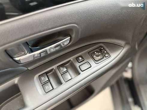 Mitsubishi Outlander 2020 - фото 25