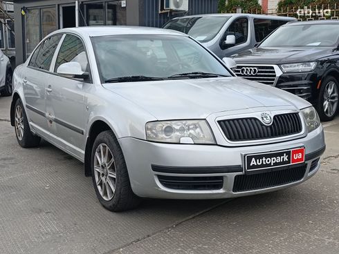 Skoda Superb 2006 серый - фото 5