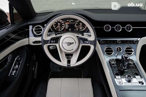 Bentley Continental GT 2018 - фото 19
