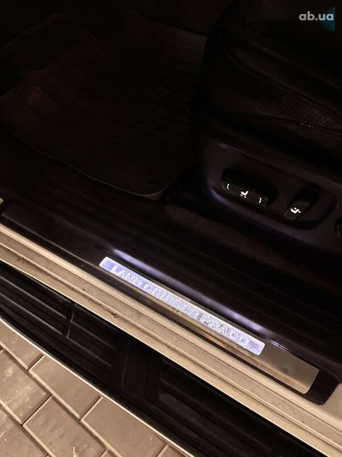 Toyota Land Cruiser Prado 2013 - фото 7