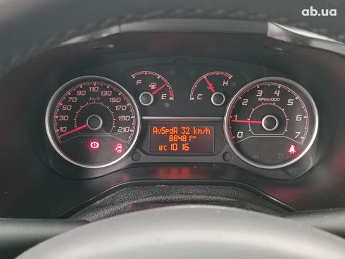 Fiat Doblo 2017 белый - фото 19