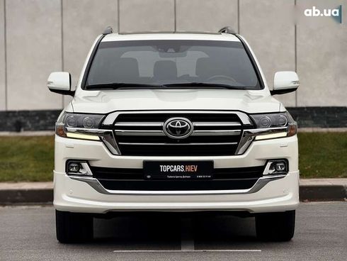 Toyota Land Cruiser 2019 - фото 24