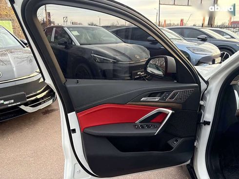 BMW iX1 2023 - фото 15