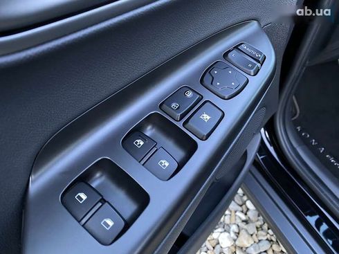 Hyundai Kona Electric 2021 - фото 29