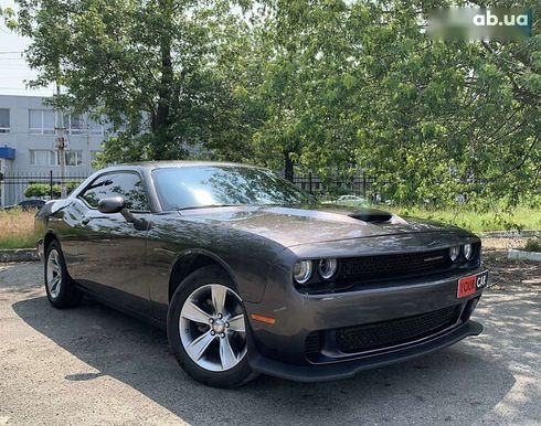 Dodge Challenger 2020 - фото 13