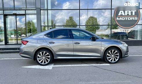 Skoda Octavia 2023 - фото 5
