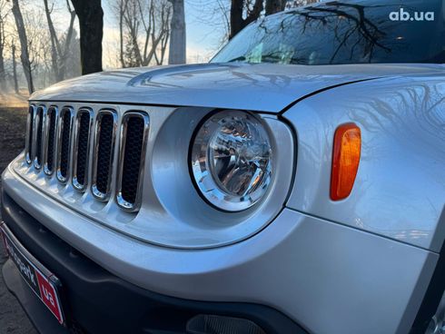 Jeep Renegade 2015 серый - фото 13