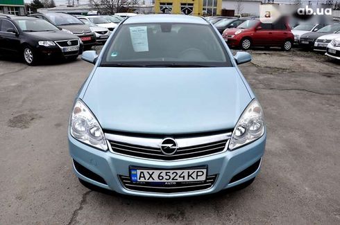 Opel Astra 2009 - фото 2