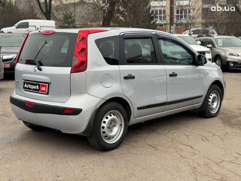 Nissan Note 2008 серый - фото 6