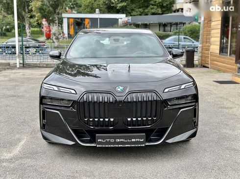 BMW 7 Series iPerformance 2023 - фото 2