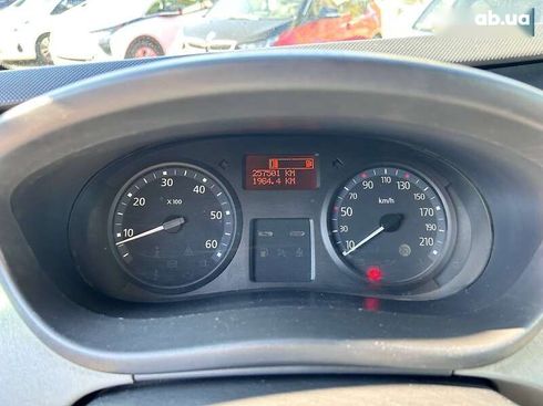 Renault Trafic 2011 - фото 17