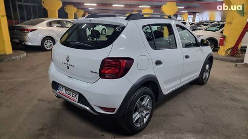 Renault Sandero Stepway 2020 - фото 5