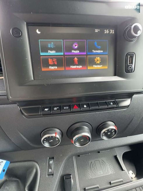 Renault Master 2021 - фото 20