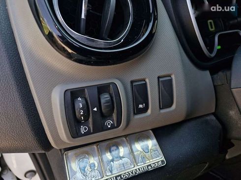 Renault Trafic 2019 - фото 12